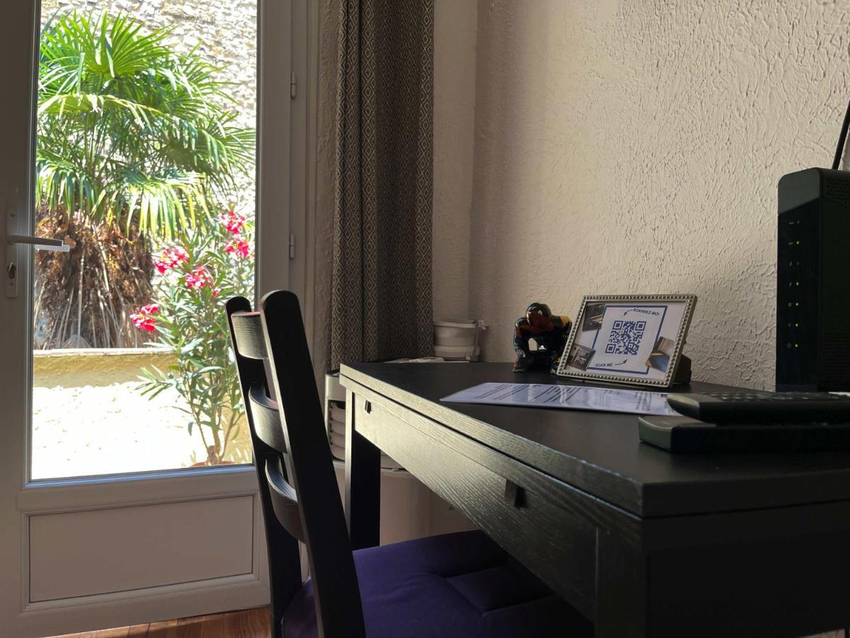 Studio Avec Terrasse Sur Cour, Authentique, Calme アヴィニョン エクステリア 写真